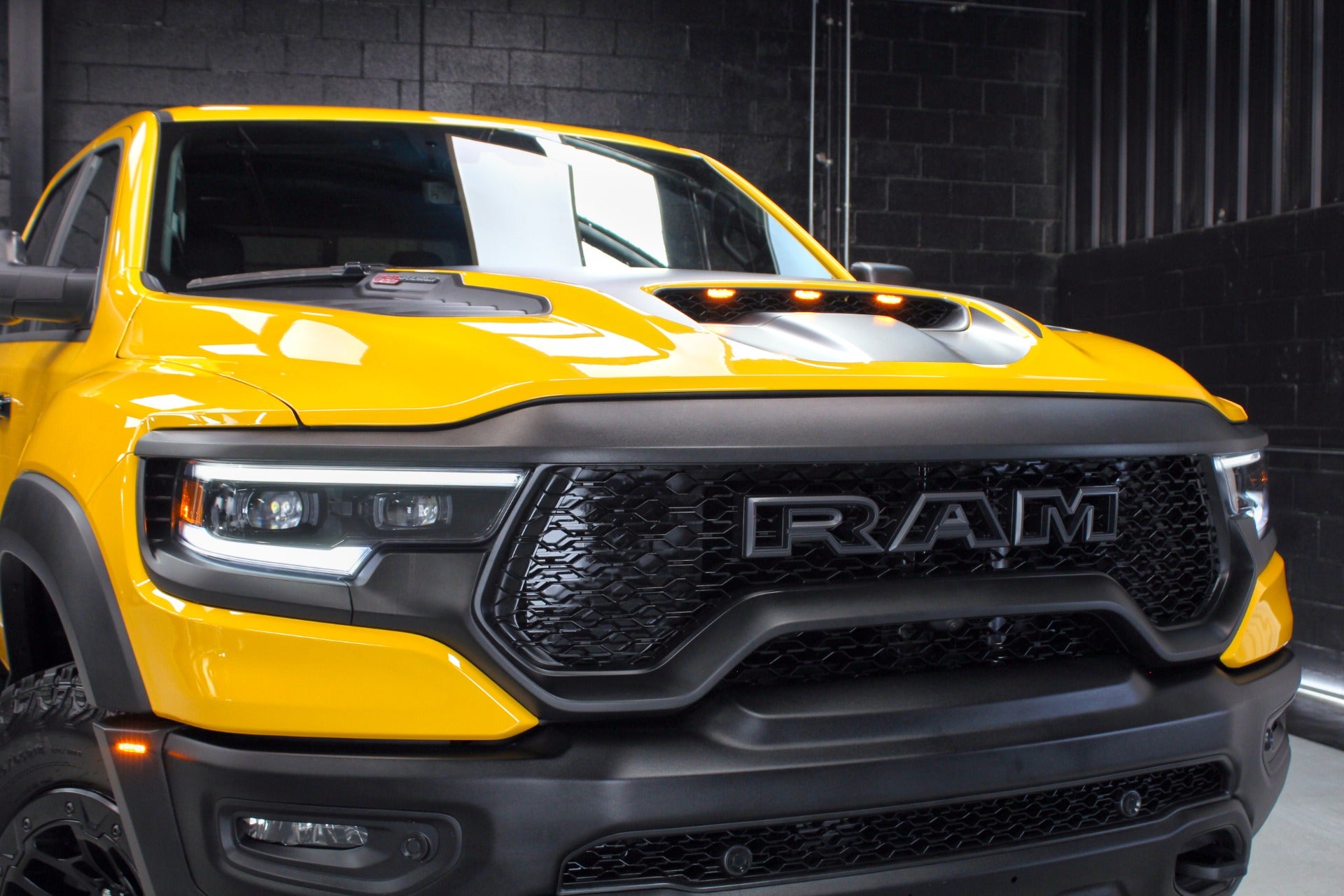Dontex Performance Specialized Hemi Custom Dyno Tuning- 2WD/AWD Hub Chrysler / Jeep / Dodge / RAM